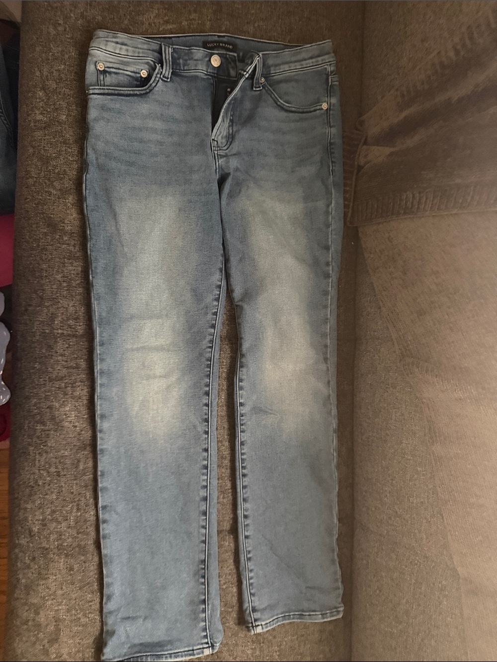 Lucky Brand Straight Leg Jeans in Light Blue Wash